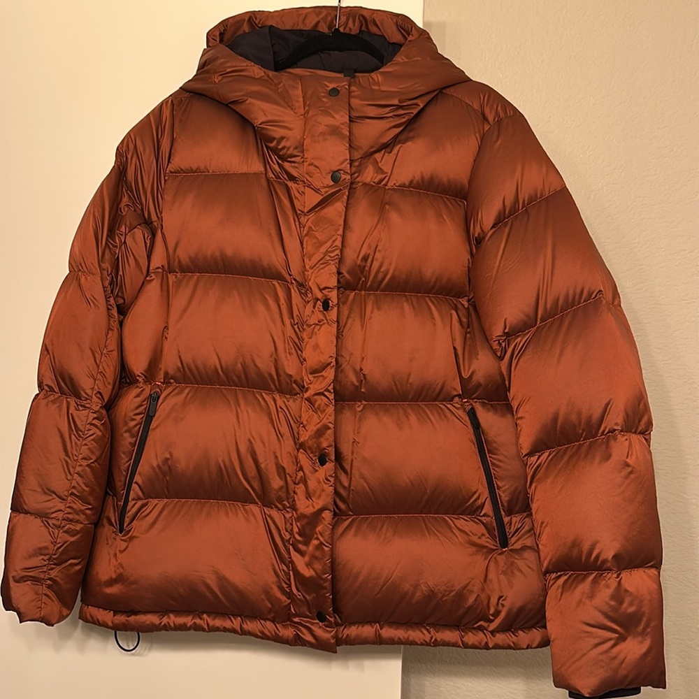 Lululemon Wonder Puff Jacket - Picture 6 of 8